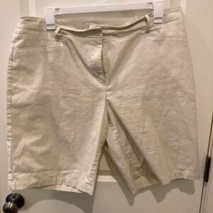 Talbots woman Bermuda shorts